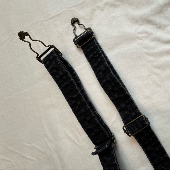 Never Worn Women’s Size SMALL Black Denim Overalls - Picture 6 of 10